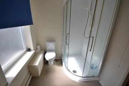 4 bedroom Property to let in West Avenue, Leicester