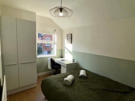 4 bedroom Property to let in Gaul Street, Leicester