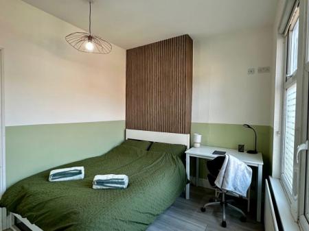 4 bedroom Property to let in Gaul Street, Leicester