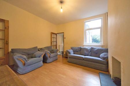 4 bedroom Property to let in Thurlow Road, Leicester