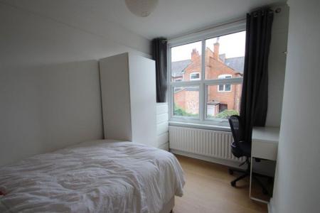 4 bedroom Property to let in Howard Road, Leicester