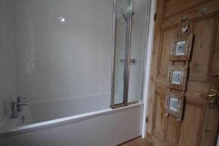 4 bedroom Property to let in Howard Road, Leicester