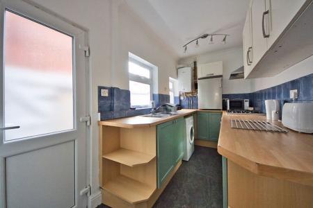 4 bedroom Property to let in Avenue Road Extension, Leicester