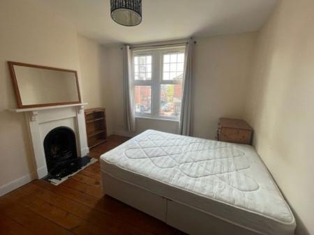3 bedroom Property to let in Clarendon Park Road, Leicester