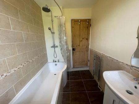 3 bedroom Property to let in Clarendon Park Road, Leicester