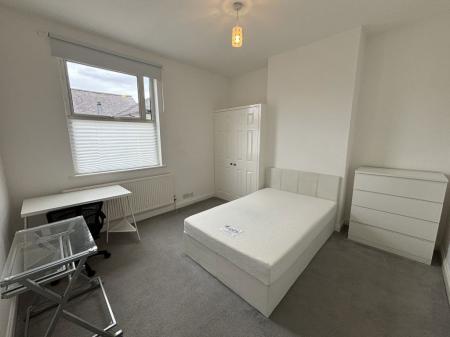 4 bedroom Property to let in Filbert Street East, Leicester