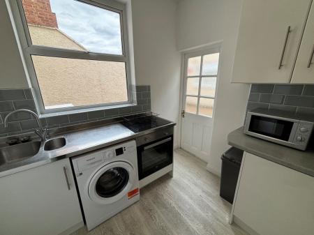 4 bedroom Property to let in Filbert Street East, Leicester