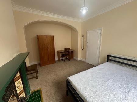 4 bedroom Property to let in Lytton Road, Leicetser