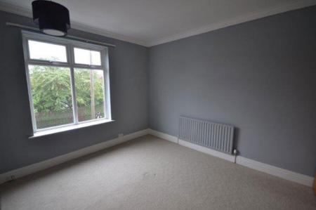 2 bedroom Property to let in Clarendon Park Road, Leicester