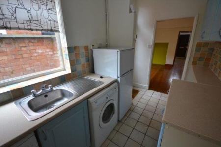2 bedroom Property to let in Clarendon Park Road, Leicester