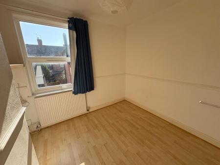 2 bedroom Terraced House for sale in Boundary Road, Aylestone, Leicester