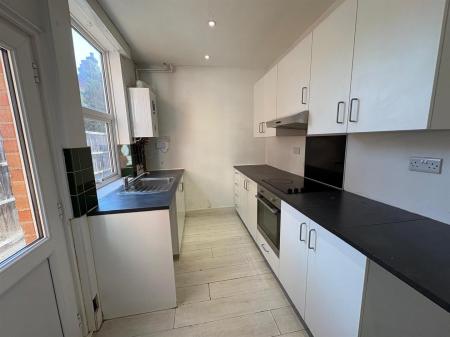 2 bedroom Terraced House for sale in Boundary Road, Aylestone, Leicester