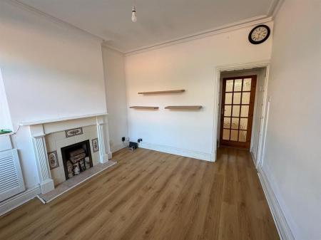 2 bedroom Terraced House for sale in Boundary Road, Aylestone, Leicester