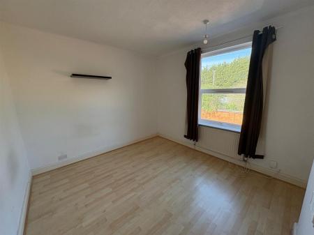 2 bedroom Terraced House for sale in Boundary Road, Aylestone, Leicester