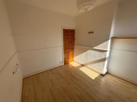 2 bedroom Terraced House for sale in Boundary Road, Aylestone, Leicester