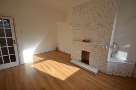 2 bedroom Terraced House for sale in Boundary Road, Aylestone, Leicester