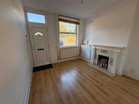 2 bedroom Terraced House for sale in Boundary Road, Aylestone, Leicester