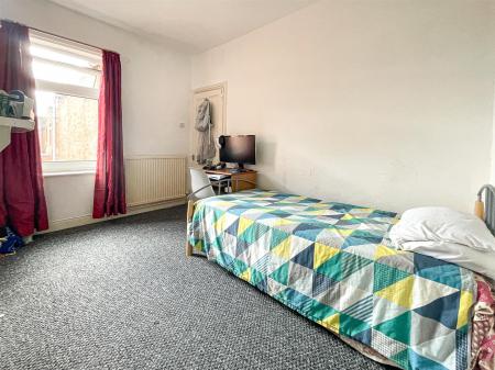 2 bedroom Terraced House for sale in Narborough Road, Leicester