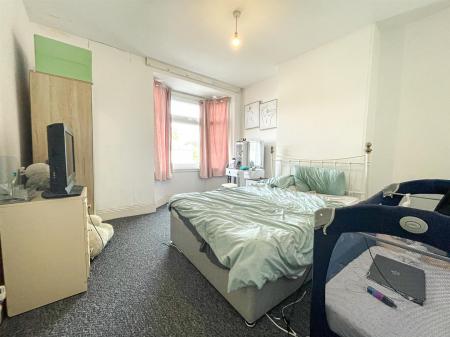 2 bedroom Terraced House for sale in Narborough Road, Leicester