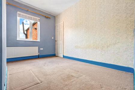 2 bedroom Terraced House for sale in Avenue Road Extension, Leicester