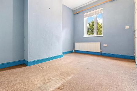 2 bedroom Terraced House for sale in Avenue Road Extension, Leicester