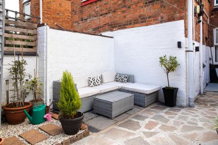 2 bedroom Terraced House for sale in Richmond Road, Leicester