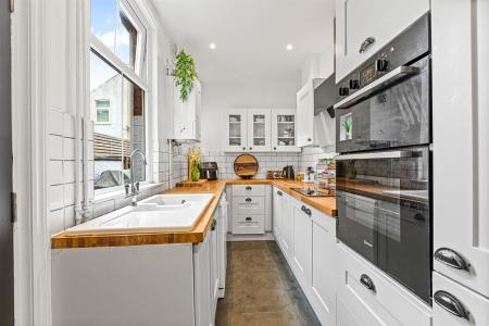 2 bedroom Terraced House for sale in Richmond Road, Leicester