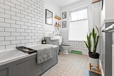 2 bedroom Terraced House for sale in Richmond Road, Leicester