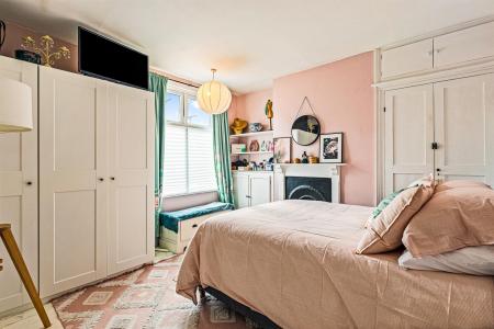 2 bedroom Terraced House for sale in Richmond Road, Leicester