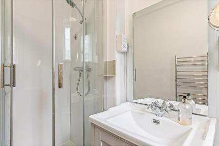 2 bedroom Flat for sale in Stoneygate Court, Leicester