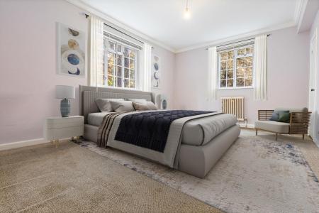 2 bedroom Flat for sale in Stoneygate Court, Leicester