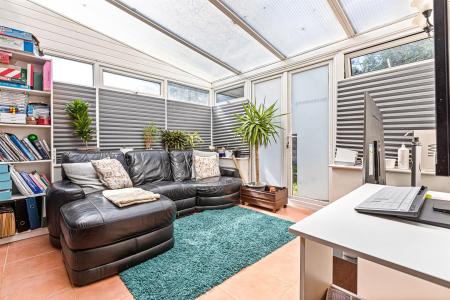 3 bedroom End of terrace house for sale in Knightsbridge Road, Glen Parva, Leicester