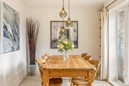 2 bedroom Apartment for sale in Stoneleigh, Knighton Park Road, Leicester