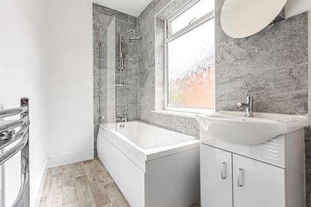 3 bedroom Terraced House for sale in Welford Road, Leicester