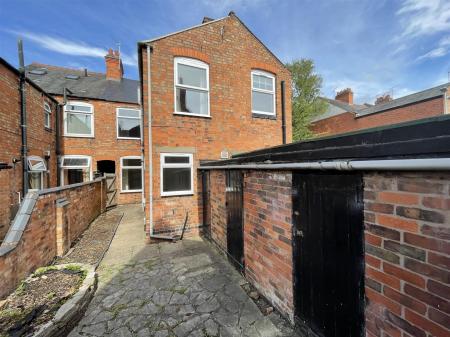 3 bedroom Terraced House for sale in Lorne Road, Leicester
