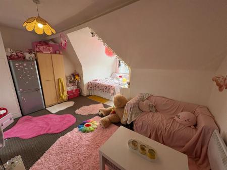 3 bedroom Block of Apartments for sale in Sweetbriar Road, West End, Leicester