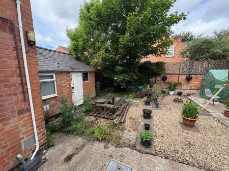 3 bedroom Block of Apartments for sale in Sweetbriar Road, West End, Leicester