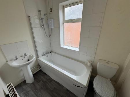 3 bedroom Block of Apartments for sale in Sweetbriar Road, West End, Leicester