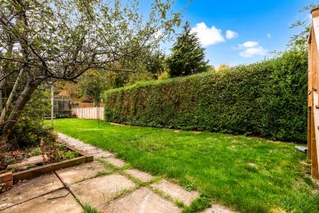 3 bedroom Semi-detached house for sale in Knighton Lane East, Leicester