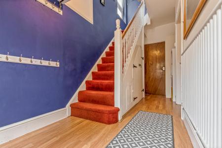 3 bedroom Semi-detached house for sale in Knighton Lane East, Leicester