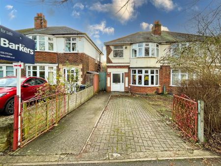 3 bedroom Semi-detached house for sale in Knighton Lane East, Leicester