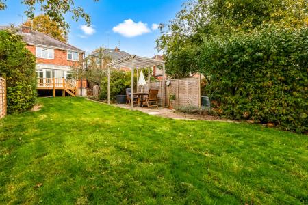 3 bedroom Semi-detached house for sale in Knighton Lane East, Leicester