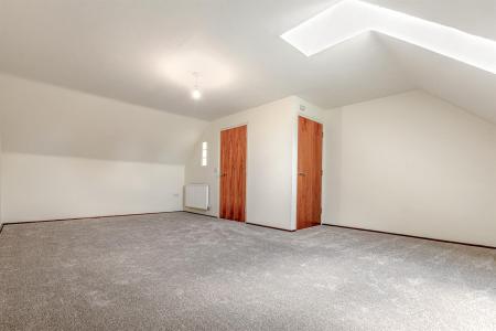 3 bedroom Semi-detached house for sale in The Dell, Evington