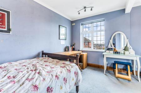 4 bedroom Semi-detached house for sale in Uplands Road, Oadby, Leicester