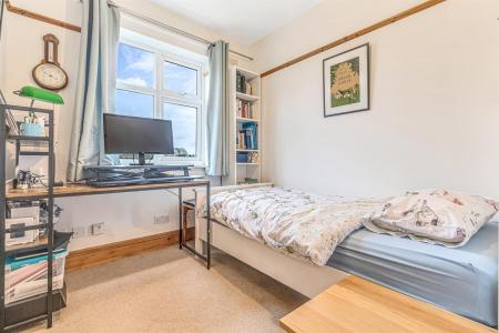 4 bedroom Semi-detached house for sale in Uplands Road, Oadby, Leicester