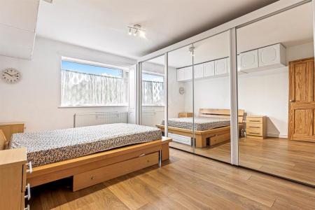 5 bedroom Detached house for sale in Rectory Lane, Thurcaston, Leicester