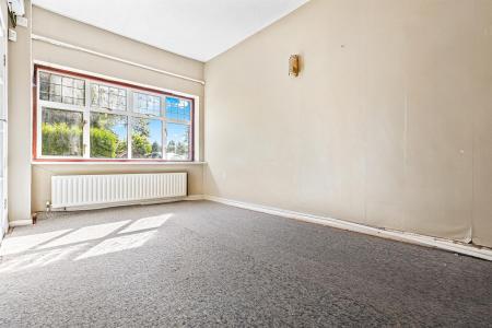 4 bedroom Detached house for sale in Welford Road, Leicester