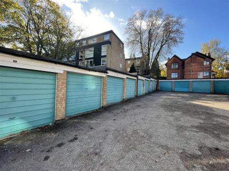 2 bedroom Flat for sale in Tiffany Court, Albert Road, Stoneygate, Leicester, LE22AA