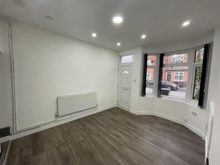 3 bedroom Terraced House for sale in Clarendon Park Road, Clarendon Park
