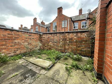 3 bedroom Terraced House for sale in Gaul Street, Leicester